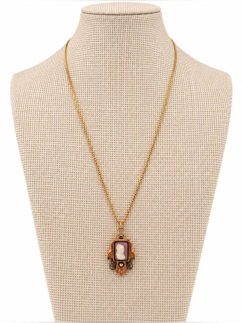 Victorian Cameo Hard stone Carved Pendant Necklace on 925Vermil